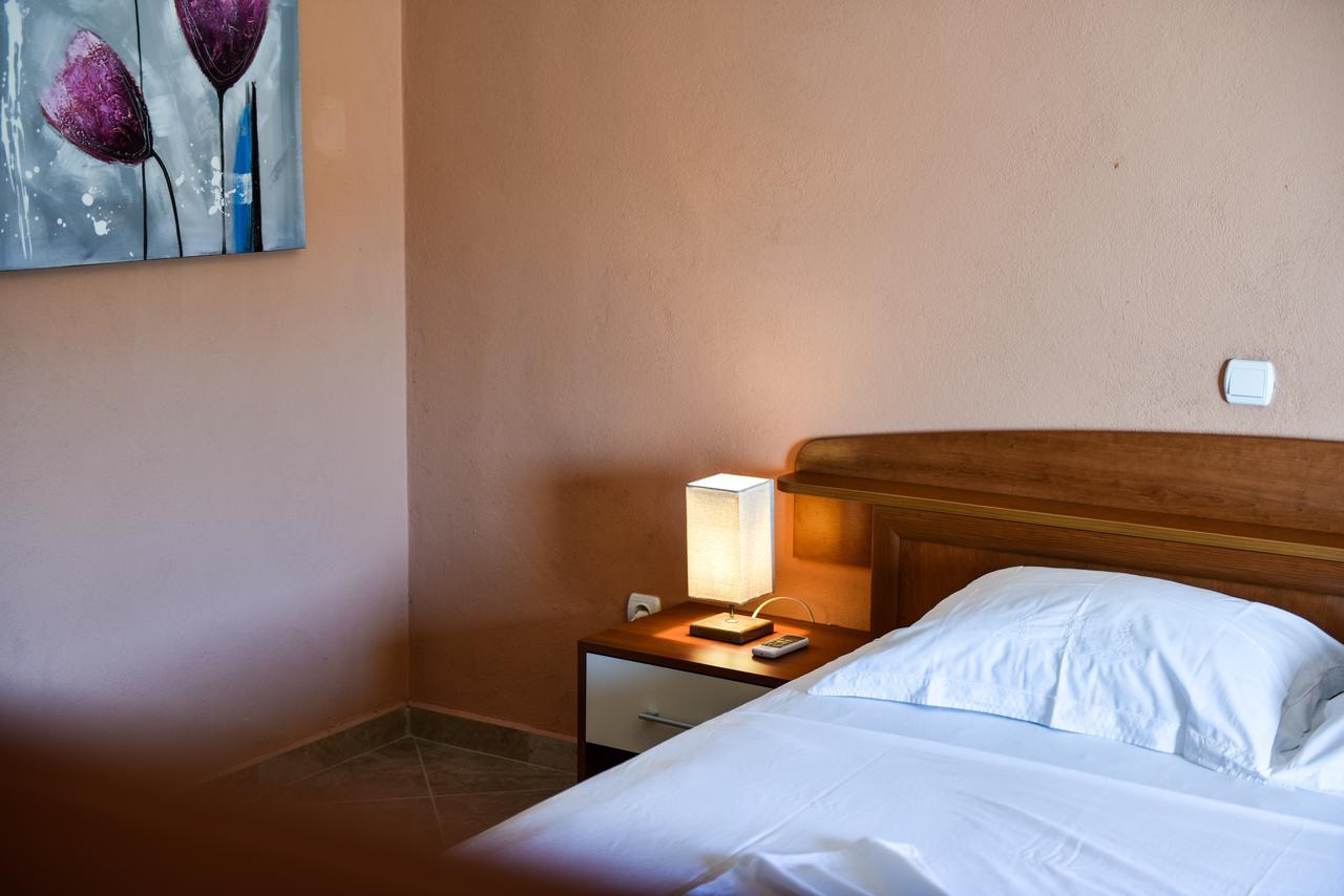Sunrise House Apartments Ulcinj Exterior photo