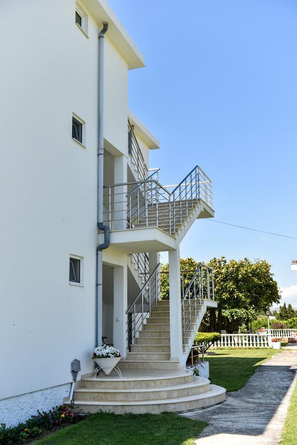 Sunrise House Apartments Ulcinj Exterior photo